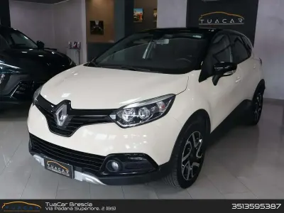 Usata Renault Captur 90 CV (66 kW) 2016 Beige SUV