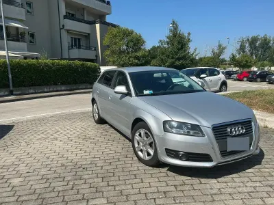 Usata Audi A3 Sport 90 CV (66 kW) 2010 Grigio Utilitaria