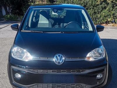 Begagnad VW up! 60 HK (44 kW) 2019 Svart Halvkombi