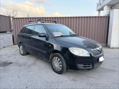Usata Skoda Fabia 69 CV (50 kW) 2009 Nero Station wagon