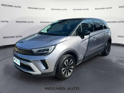 Usata Opel Crossland Design & Tech 120 CV (88 kW) 2022 Grigio SUV