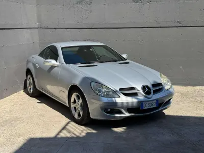 Usata Mercedes SLK200 163 CV (119 kW) 2006 Argento Cabrio