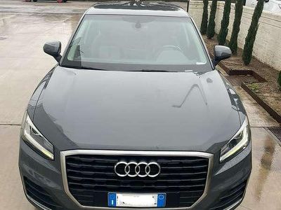 Usata Audi Q2 Business 116 CV (85 kW) 2017 Grigio SUV