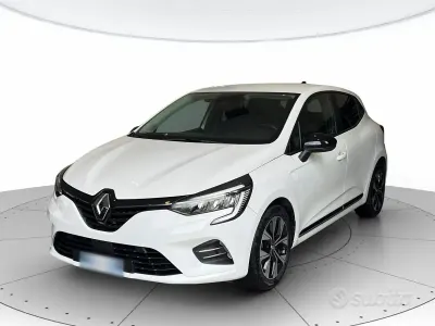 Usata Renault Clio V Evolution 101 CV (74 kW) 2023 Bianco Monovolume