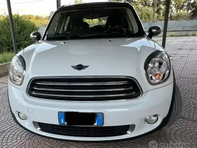 Usata Mini Countryman 90 CV (66 kW) 2012 Bianco SUV