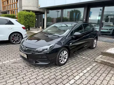 Occasion Opel Astra 122 PK (89 kW) 2021 Zwart Sedan