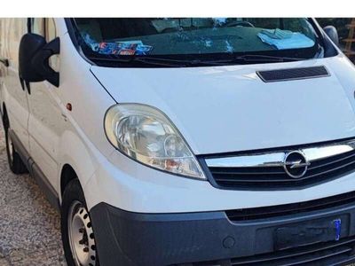 usata Opel Vivaro 2.0 CDTI L2H1