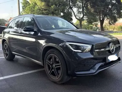 Usata Mercedes GLC220 194 CV (142 kW) 2020 Grigio SUV