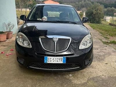 Usata Lancia Ypsilon Platinum 69 CV (50 kW) 2011 Utilitaria