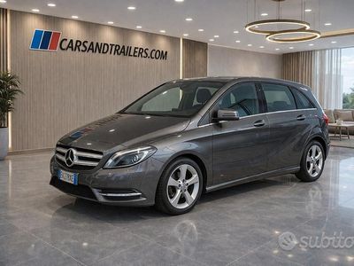 Usata Mercedes B160 90 CV (66 kW) 2014 Grigio Monovolume