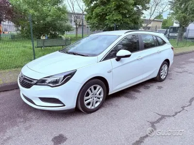Usata Opel Astra 110 CV (80 kW) 2019 Bianco Station wagon