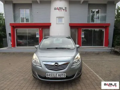 Usata Opel Meriva Cosmo 95 CV (69 kW) 2010 Grigio chiaro Monovolume