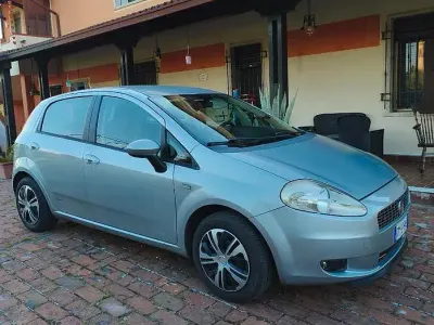 Usata Fiat Grande Punto 65 CV (47 kW) 2008 Grigio Utilitaria