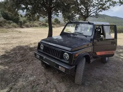 Usata Suzuki Samurai 45 CV (33 kW) 1986 Nero SUV