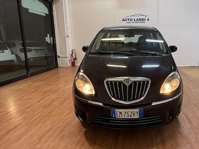 Gebraucht Lancia Musa Gold 77 PS (56 kW) 2012 Schwarz Van / Kleinbus
