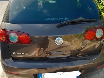 usata Fiat Croma 1.9 mjt 16v con cambio da riparare