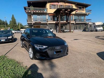 Usado Audi A3 150 CV (110 kW) 2020 Negro Berlina