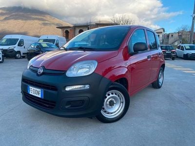 Usata Fiat Panda 80 CV (58 kW) 2016 Rosso Furgone
