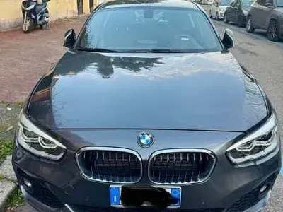 Usata BMW 118 M Sport 150 CV (110 kW) 2019 Grigio Utilitaria
