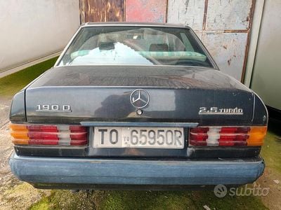 Usata Mercedes 190 94 CV (69 kW) 1991 Grigio Berlina
