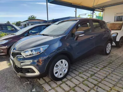Usata Renault Captur Life 90 CV (66 kW) 2018 Blu/azzurro SUV