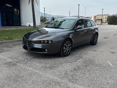 Usata Alfa Romeo 159 300 CV (220 kW) 2009 Grigio Station wagon