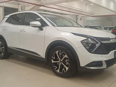 Usata Kia Sportage Style 147 CV (108 kW) 2024 Bianco madreperla SUV