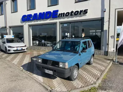 Usata Fiat 750 S 34 CV (25 kW) 1990 Verde Berlina