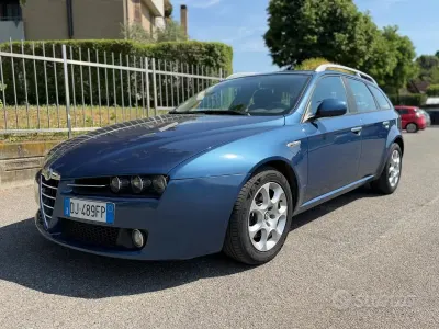 Usado Alfa Romeo 159 Progression 120 CV (88 kW) 2007 Azul Familiar