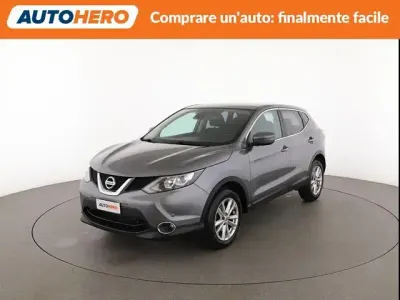 Usata Nissan Qashqai Acenta 131 CV (96 kW) 2017 Argento SUV
