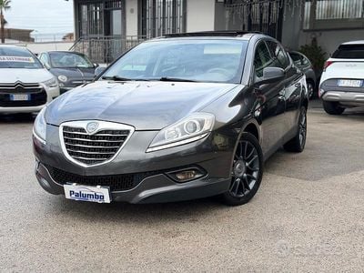 Usado Lancia Delta 120 CV (88 kW) 2009 Gris Utilitario