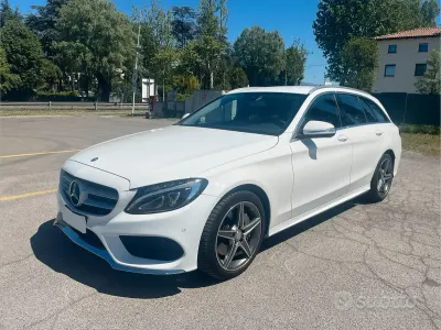 Usado Mercedes C250 Premium 204 CV (150 kW) 2015 Blanco Familiar