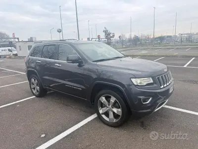 Usata Jeep Cherokee 250 CV (183 kW) 2015 Nero SUV