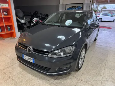 Używany VW Golf VII Highline 110 KM (80 kW) 2016 Szary Sedan/Limuzyna