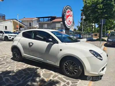 Usata Alfa Romeo MiTo Distinctive 85 CV (62 kW) 2015 Bianco Utilitaria