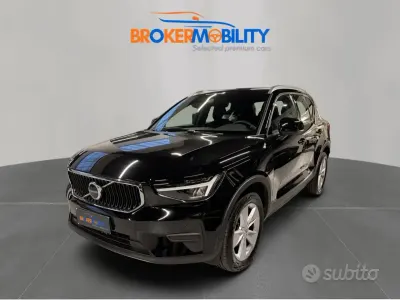 Usata Volvo XC40 Core 129 CV (94 kW) 2023 Onyx black SUV
