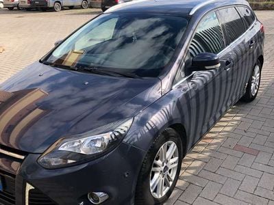 Usata Ford Focus Titanium 116 CV (85 kW) 2014 Grigio Station wagon