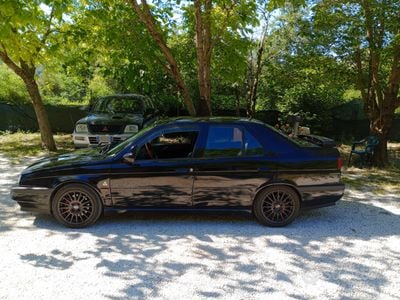 Usata Alfa Romeo 155 186 CV (136 kW) 1992 Nero Berlina