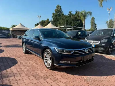 Usata VW Passat Highline 150 CV (110 kW) 2017 Blu Station wagon