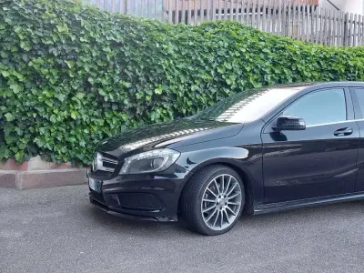 Usata Mercedes A180 AMG line 122 CV (89 kW) 2015 Nero Utilitaria
