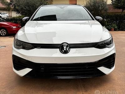 Usata VW Golf VIII R 315 CV (231 kW) 2022 Bianco Berlina