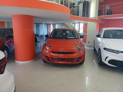 Usata Fiat 600 La Prima 101 CV (74 kW) 2024 Arancione Station wagon
