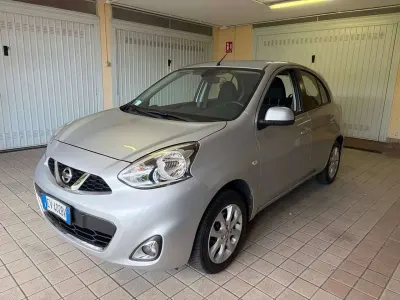 Usata Nissan Micra Tekna 80 CV (58 kW) 2014 Argento Utilitaria