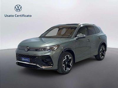 Usata VW Tiguan R-line 150 CV (110 kW) 2024 Velvet green metallizzato SUV