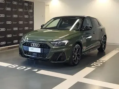 Nuova Audi A1 Ambiente 116 CV (85 kW) 2025 Verde SUV
