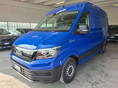 Usata MAN TGE 140 CV (102 kW) 2021 Blu/azzurro Furgone