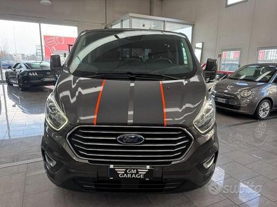 Usata Ford Tourneo Sport 185 CV (136 kW) 2021 Grigio Monovolume