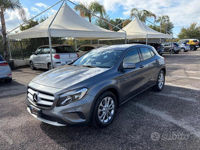 Usata Mercedes GLA180 Business 109 CV (80 kW) 2015 Grigio SUV