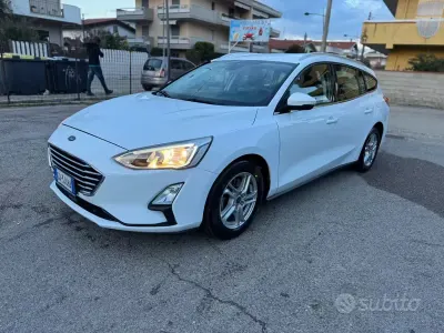 Usado Ford Focus Business Edition 120 HP (88 kW) 2020 Branco Carrinha