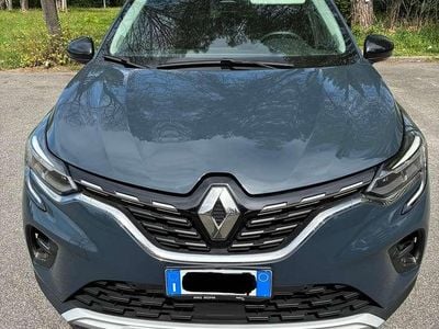 Usata Renault Captur Techno 101 CV (74 kW) 2022 Blu/azzurro SUV